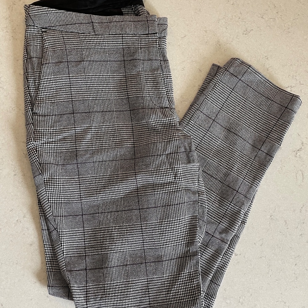 Adrienne Vittadini Pants